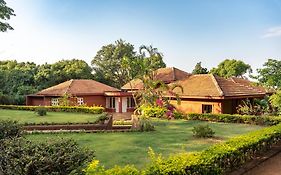 Saffronstays Garnet House